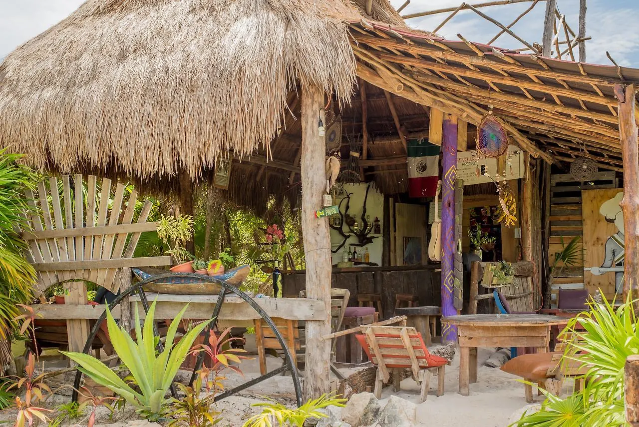 Luxury tent Camping Revolucion Pancho Villa Tulum
